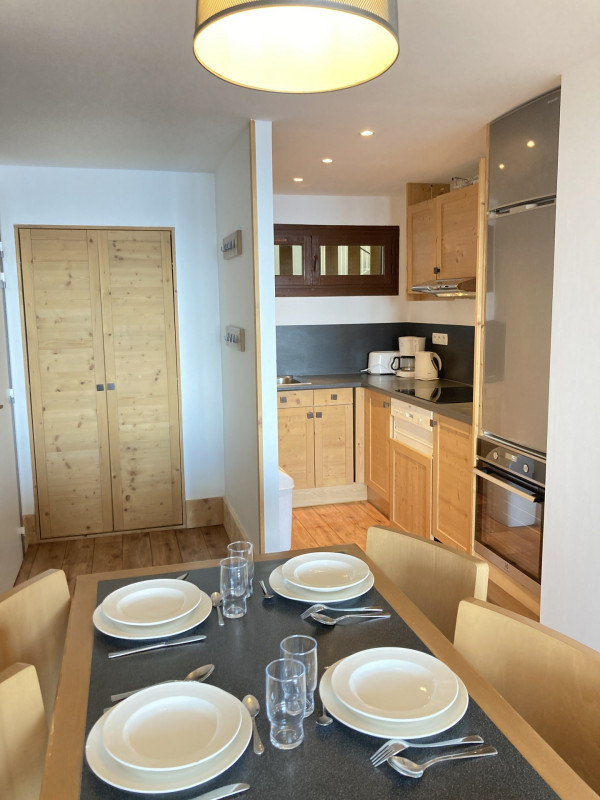 _lv_images__lot_0000000236_08_9596714 _lv_images__lot_0000000236_08_9596714