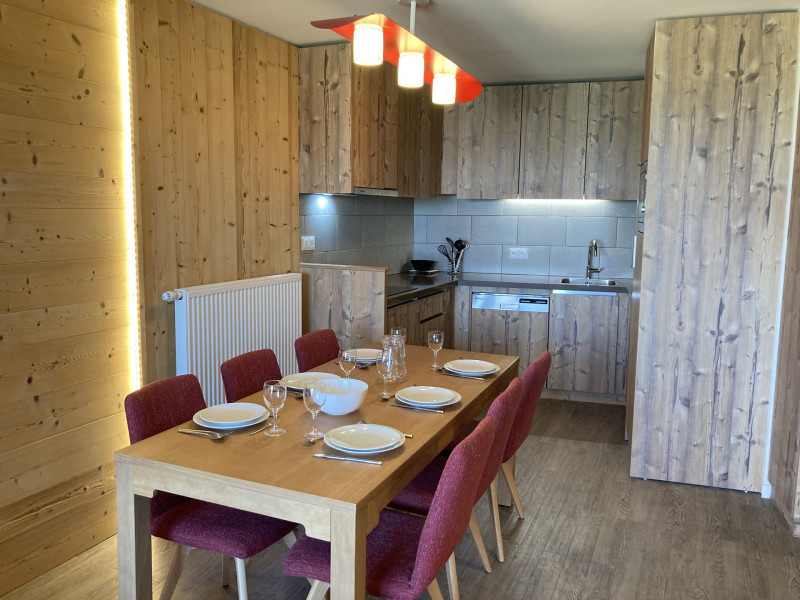 _lv_images__lot_0000000237_07_11032969