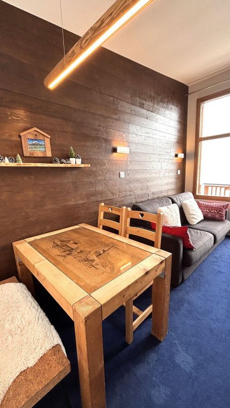 _lv_images__lot_0000000241_03_9453412 _lv_images__lot_0000000241_03_9453412