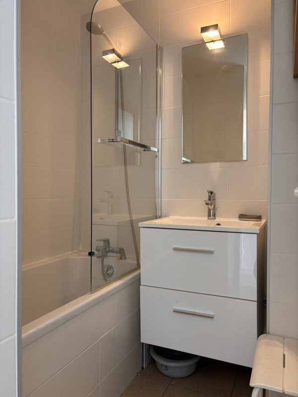 _lv_images__lot_0000000249_14_9769248