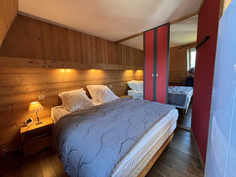 _lv_images__lot_0000000250_15_11170822 _lv_images__lot_0000000250_15_11170822
