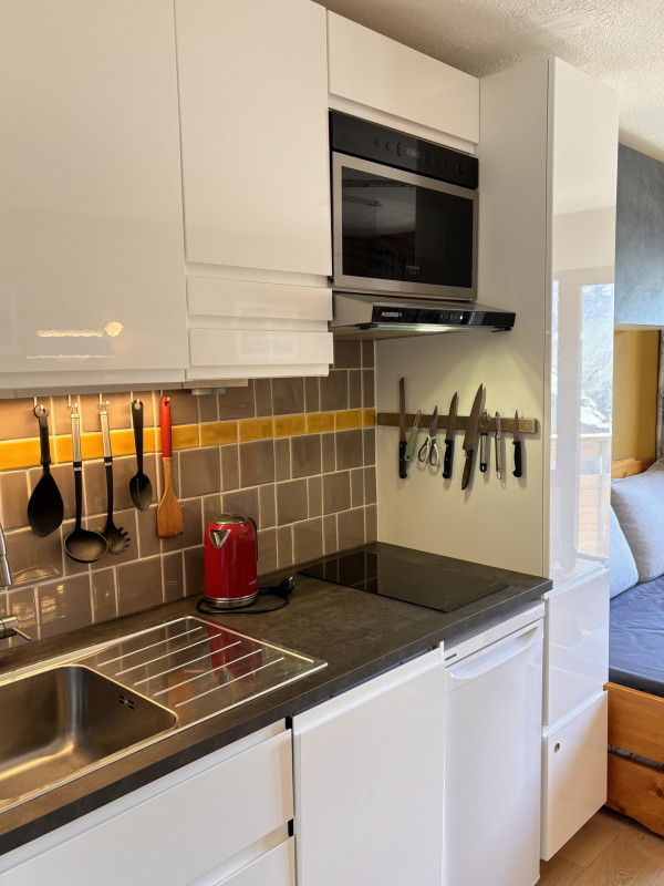 _lv_images__lot_0000000251_09_9988478 _lv_images__lot_0000000251_09_9988478