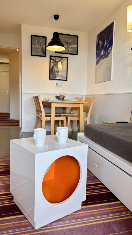 _lv_images__lot_0000000252_06_10291355