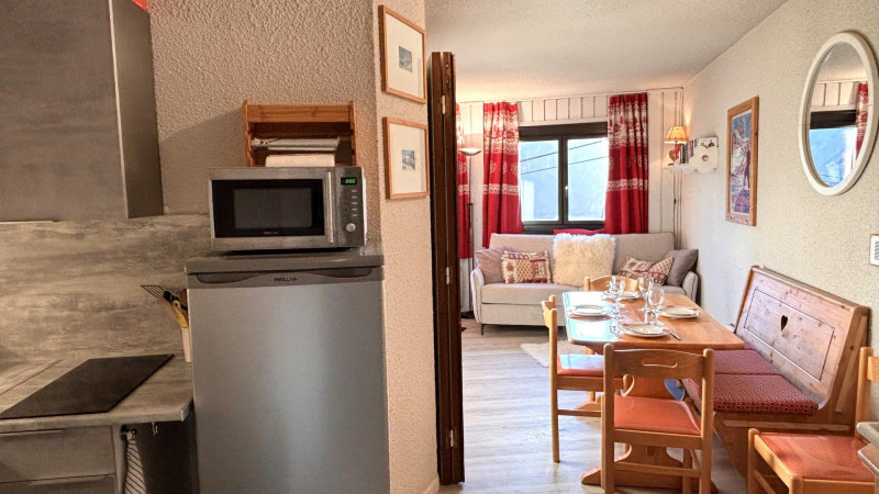 _lv_images__lot_0000000253_05_10199414