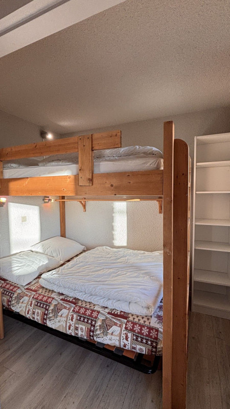 _lv_images__lot_0000000253_12_11033940 _lv_images__lot_0000000253_12_11033940