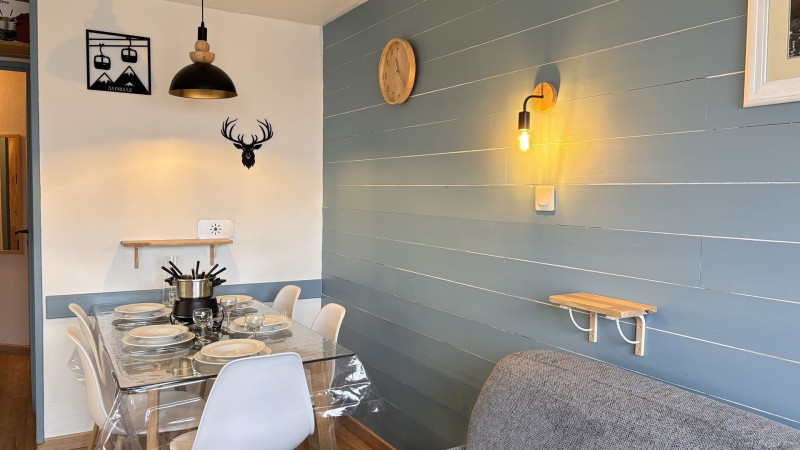 _lv_images__lot_0000000254_07_10076520