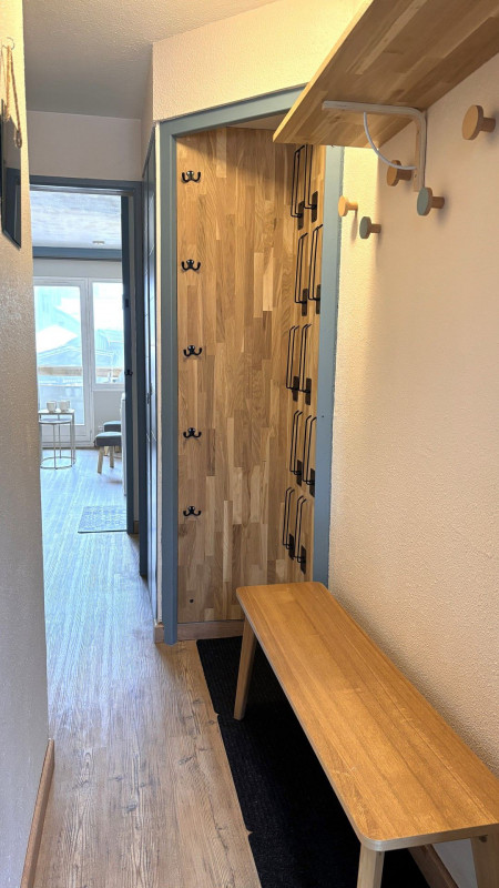 _lv_images__lot_0000000254_12_9531231