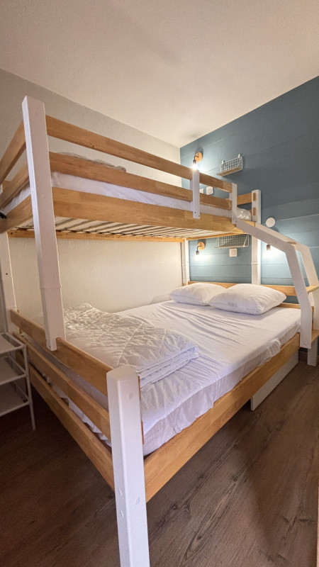 _lv_images__lot_0000000254_13_10103791