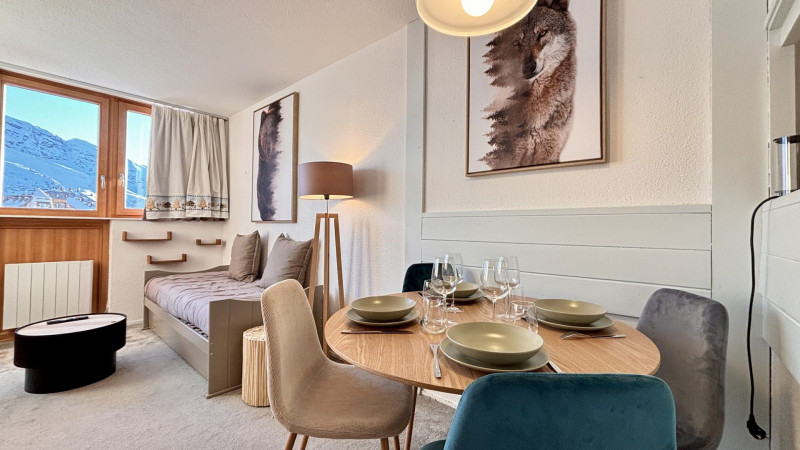 _lv_images__lot_0000000255_01_11092866