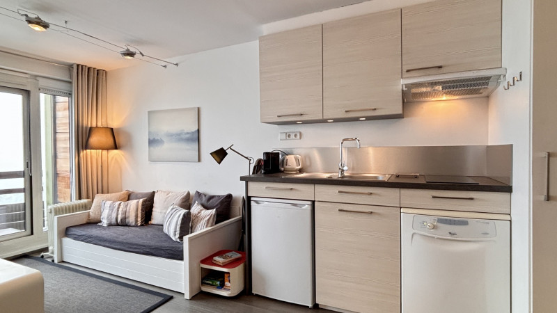 _lv_images__lot_0000000258_07_9808060 _lv_images__lot_0000000258_07_9808060