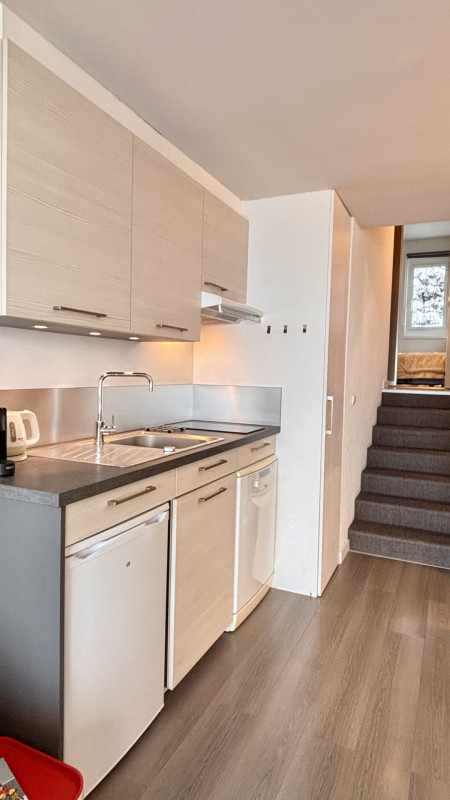 _lv_images__lot_0000000258_08_10306270