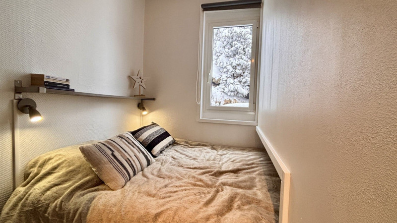 _lv_images__lot_0000000258_11_10396545