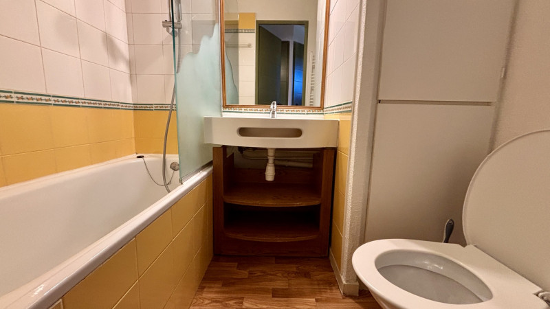 _lv_images__lot_0000000260_08_10381616