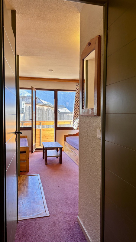 _lv_images__lot_0000000260_09_10321582