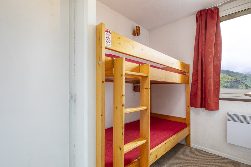 _lv_images__lot_0000020023_12_9798087 _lv_images__lot_0000020023_12_9798087