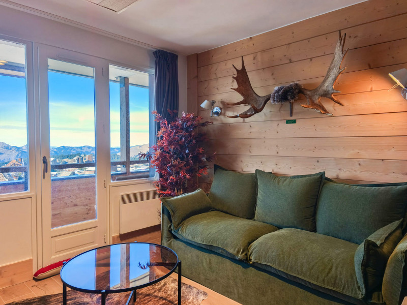 _lv_images__lot_0000050009_01_9289882 _lv_images__lot_0000050009_01_9289882