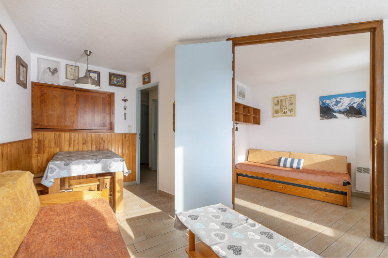 _lv_images__lot_0000070001_03_9759715 _lv_images__lot_0000070001_03_9759715