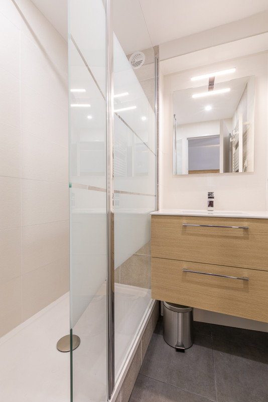 _lv_images__lot_0000070003_09_9913108 _lv_images__lot_0000070003_09_9913108