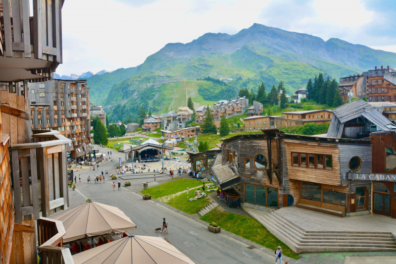 _lv_images__lot_0000080008_10_11181239