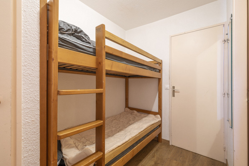 _lv_images__lot_0000080049_12_9651605 _lv_images__lot_0000080049_12_9651605