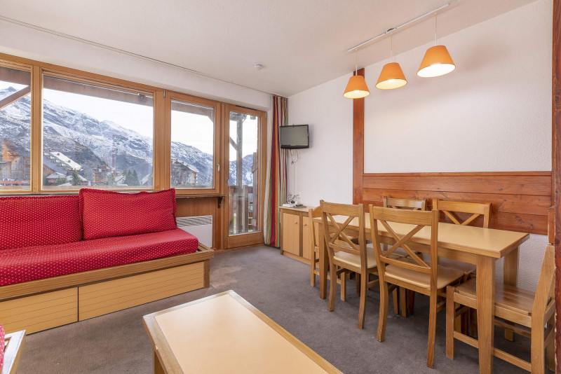 _lv_images__lot_0000080057_02_10217913