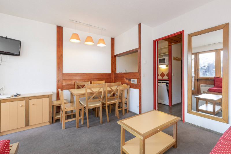 _lv_images__lot_0000080057_03_9528163