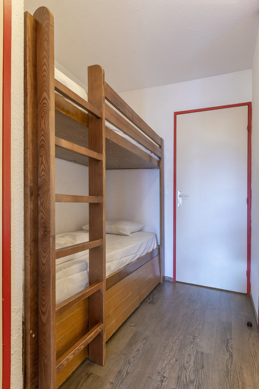 _lv_images__lot_0000080057_10_9355851 _lv_images__lot_0000080057_10_9355851