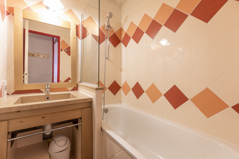 _lv_images__lot_0000080057_11_9167205 _lv_images__lot_0000080057_11_9167205