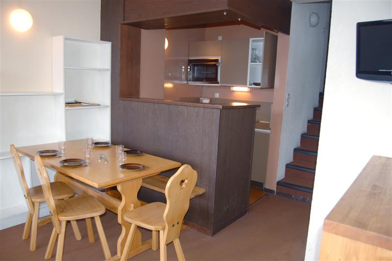 _lv_images__lot_0000100006_02_10332981