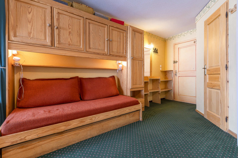 _lv_images__lot_0000130028_08_10092552