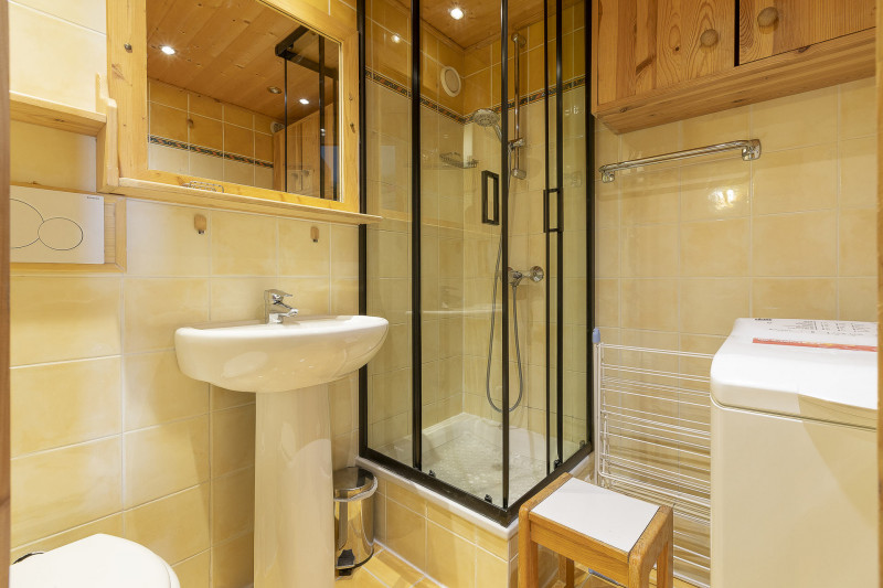 _lv_images__lot_0000130028_10_9533557 _lv_images__lot_0000130028_10_9533557