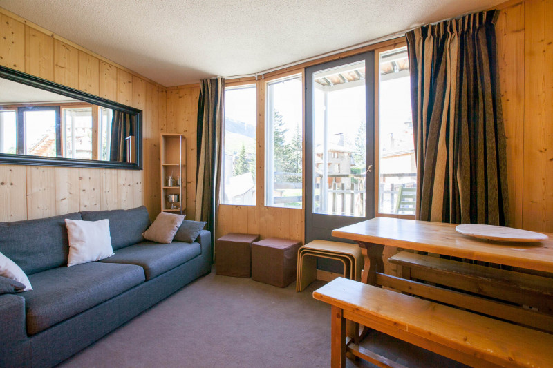 _lv_images__lot_0000150011_06_9381478