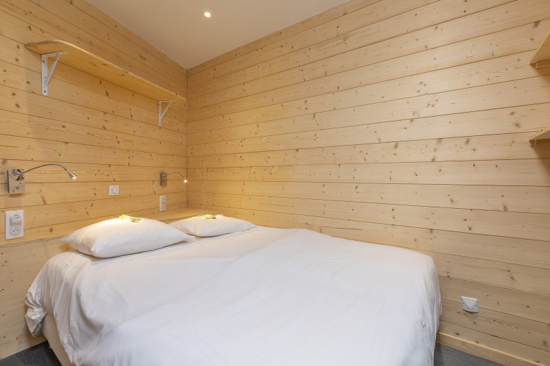 _lv_images__lot_0000190008_10_9873066