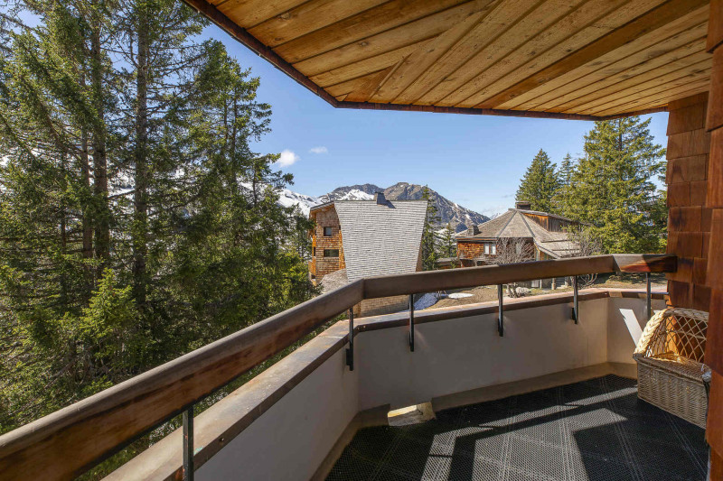 _lv_images__lot_0000210010_15_9520291