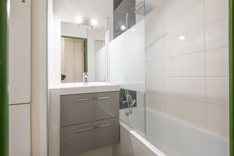 _lv_images__lot_0000240015_08_9812799 _lv_images__lot_0000240015_08_9812799