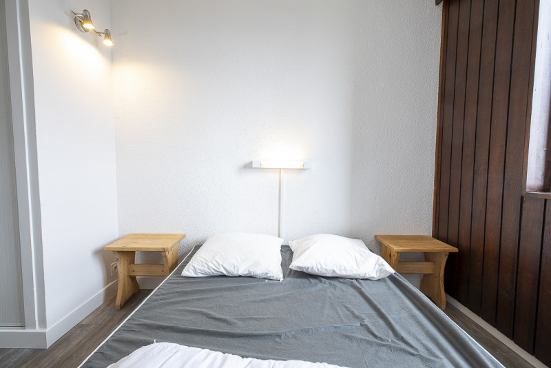 _lv_images__lot_0000310002_10_10134739 _lv_images__lot_0000310002_10_10134739