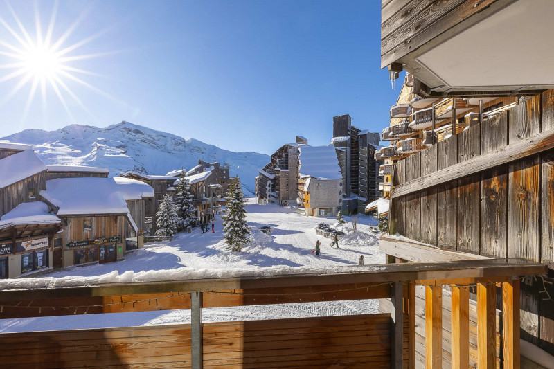 _lv_images__lot_0000380202_12_9686986