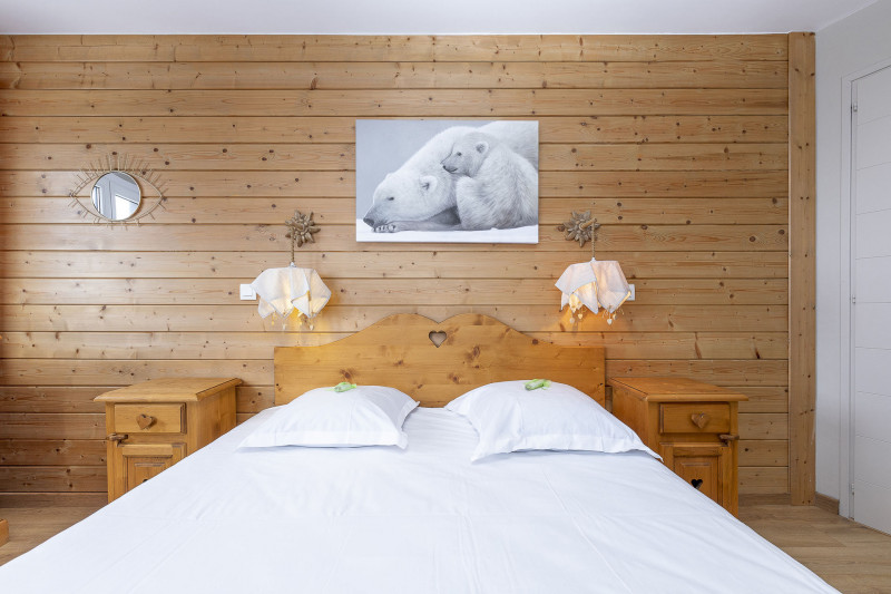 _lv_images__lot_0000390013_12_9586163