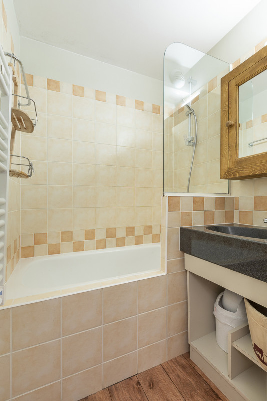 _lv_images__lot_0000390013_14_10140008