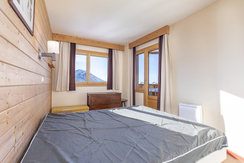 _lv_images__lot_0000390603_11_10202026