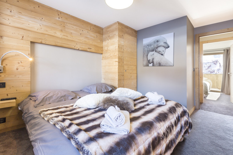 _lv_images__lot_0000400001_09_10360978