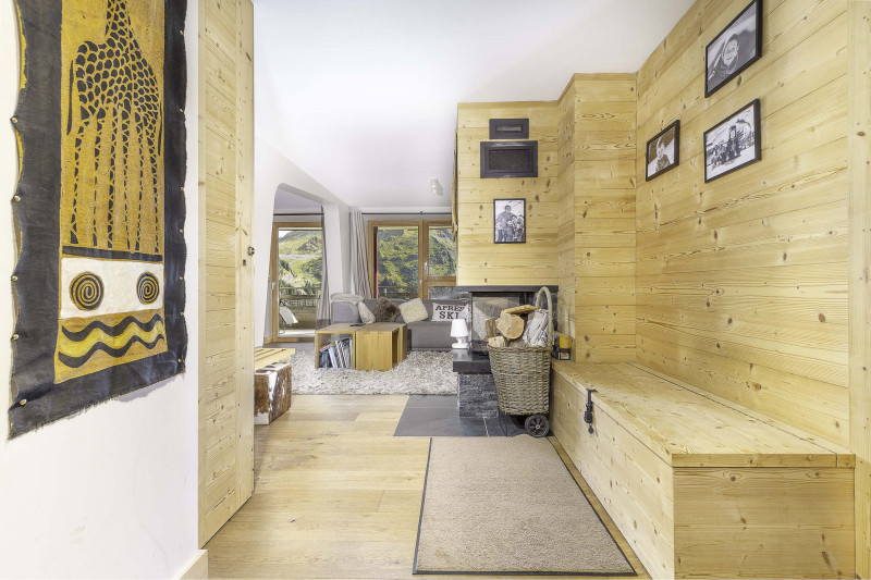 _lv_images__lot_0000400001_14_11388780