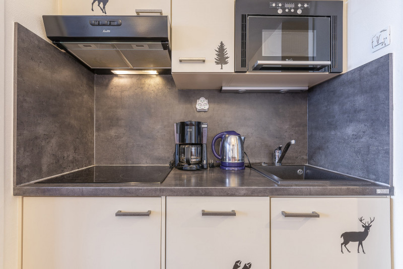 _lv_images__lot_0000430016_11_10044847