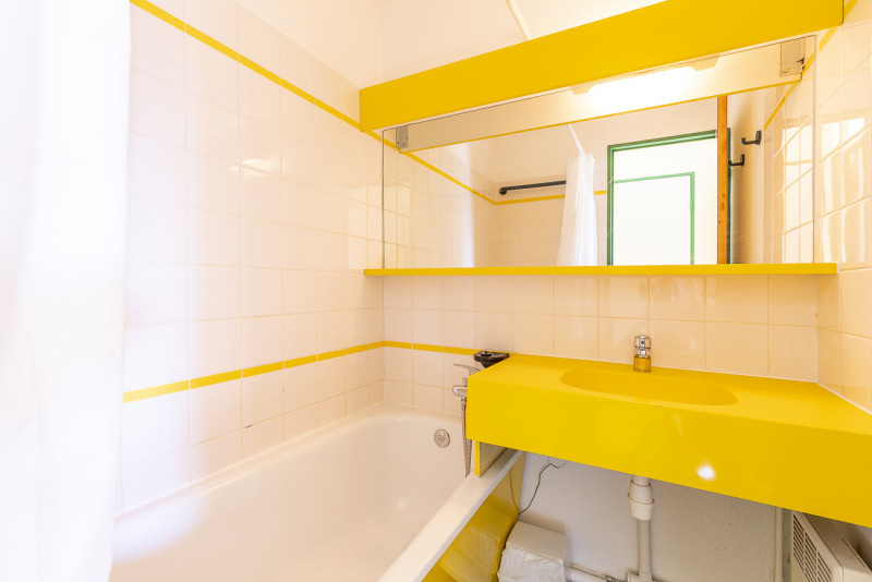 _lv_images__lot_0000430017_13_9930615