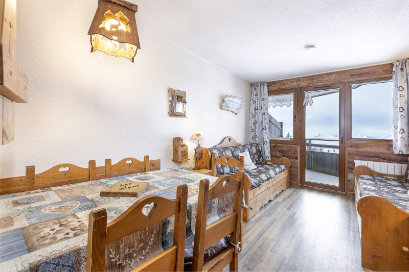 _lv_images__lot_0000430024_02_9520423 _lv_images__lot_0000430024_02_9520423