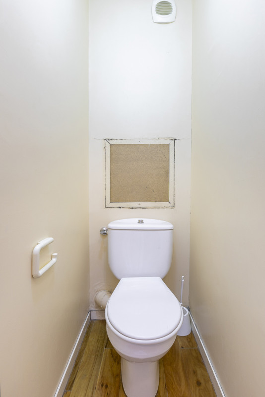 _lv_images__lot_0000490003_12_10325600