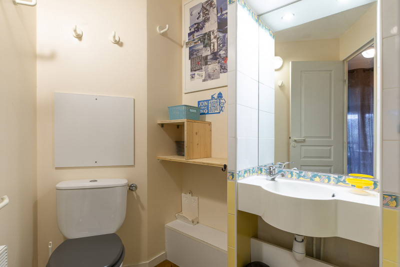 _lv_images__lot_0000490007_12_9964562 _lv_images__lot_0000490007_12_9964562