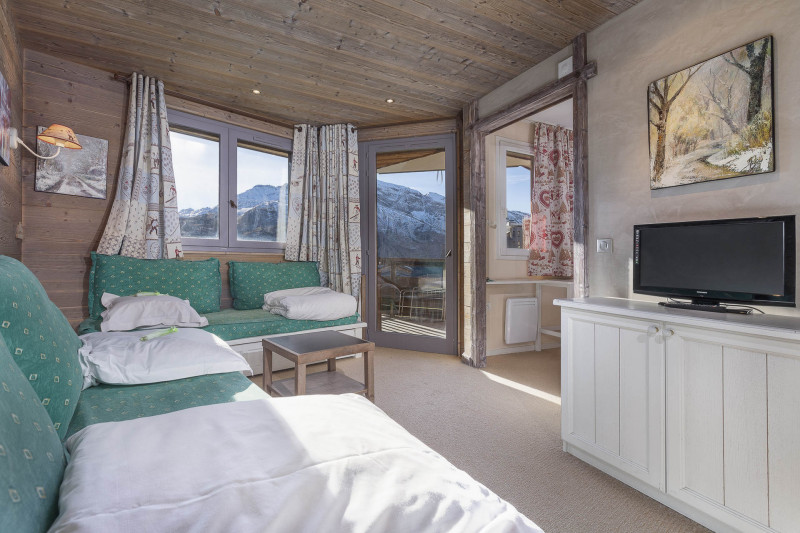 _lv_images__lot_0000490011_01_10353961