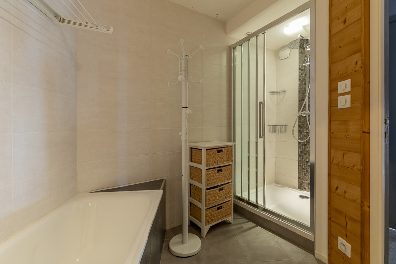 _lv_images__lot_0000540005_14_9245403