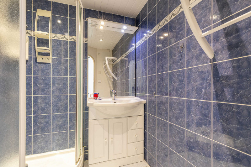 _lv_images__lot_0000540014_09_10260949